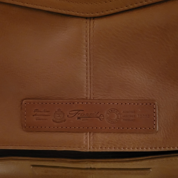 Authentic FOSSIL  Leather Double sided crossbody bag - Picture 2 of 13
